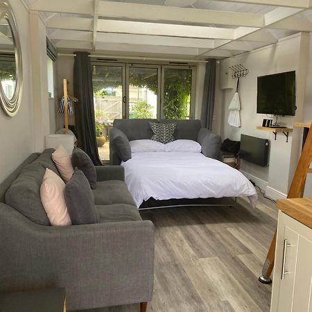 Готель The Nest Sway Екстер'єр фото